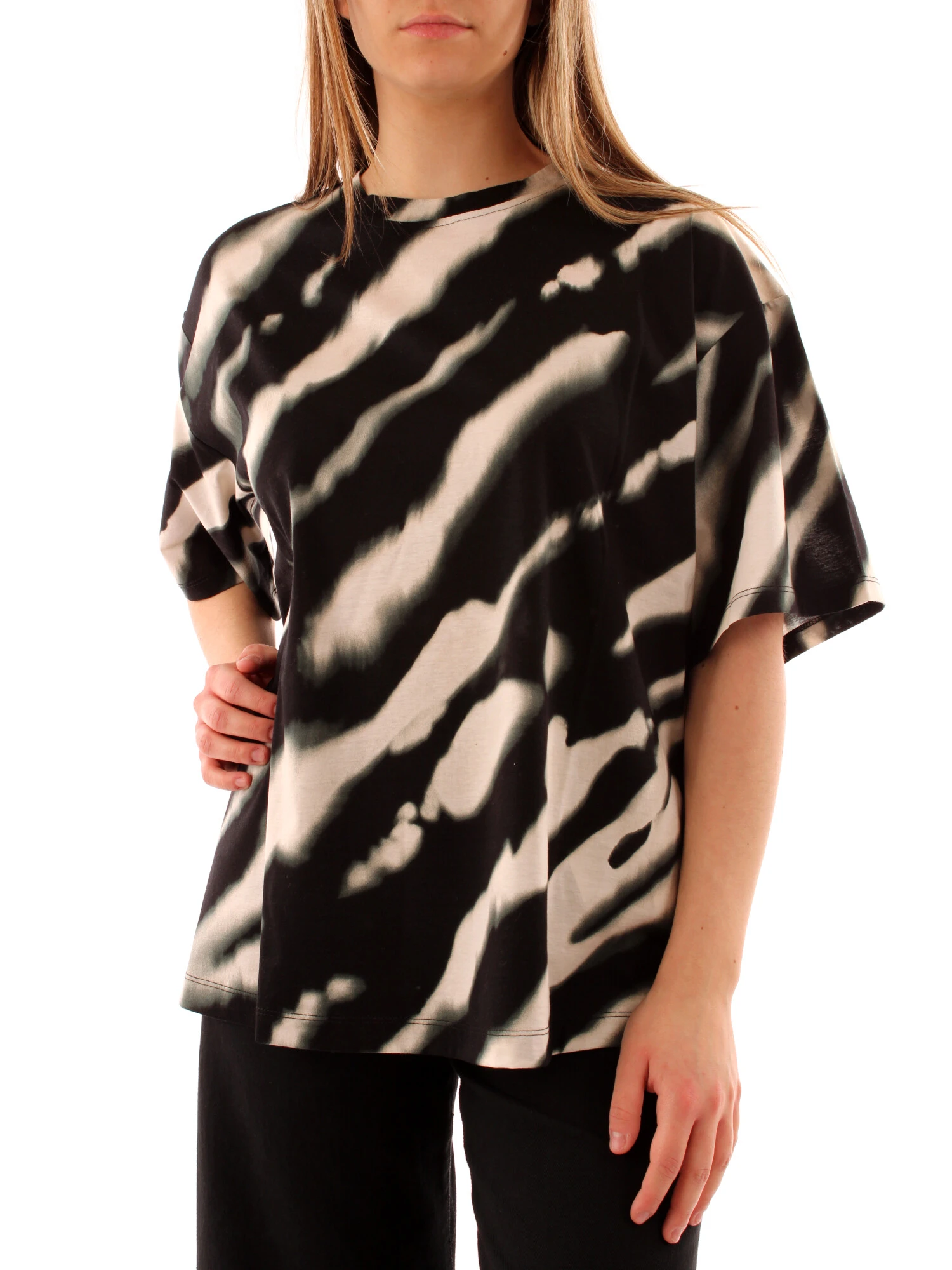 T-SHIRT MANICA CORTA OVERSIZE A FANTASIA DONNA NERO