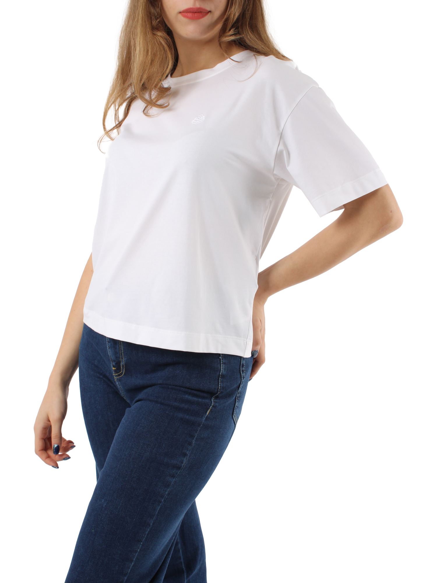 T-SHIRT MANICA CORTA CON ROSA RICAMATA SUL PETTO DONNA BIANCO