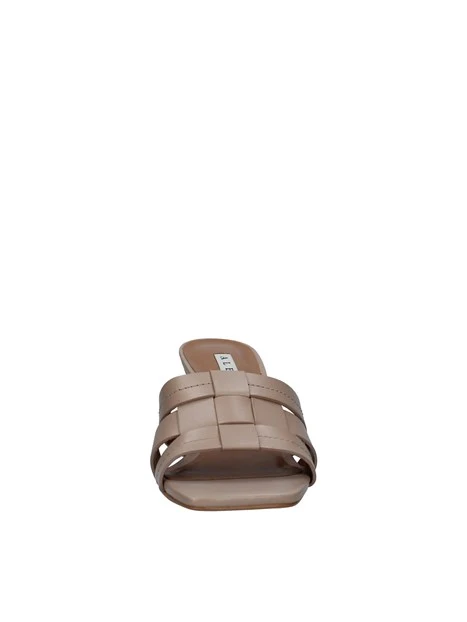 CIABATTE CON TACCO E PUNTA SQUADRATA IN PELLE DONNA BEIGE