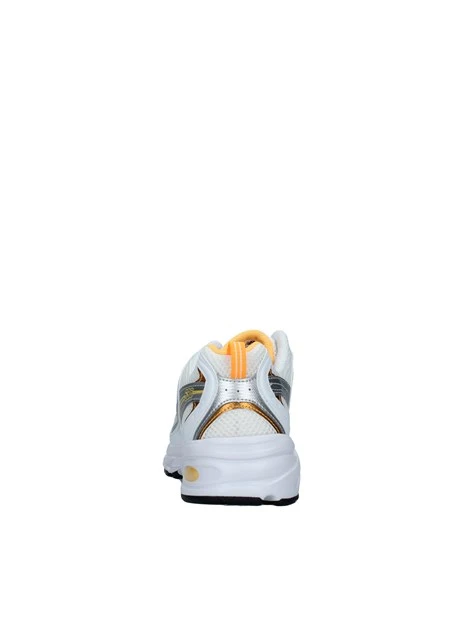 SNEAKERS BASSE IN RETE 530 CON INSERTI ARANCIO UNISEX BIANCO