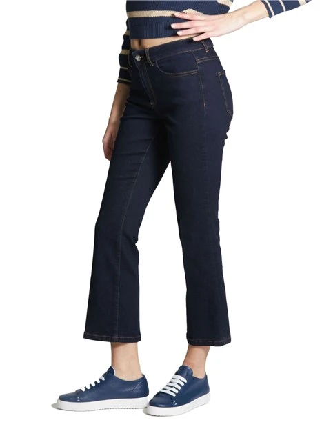 JEANS CROPPED A ZAMPA IN DENIM DI COTONE LAVATO DONNA BLU