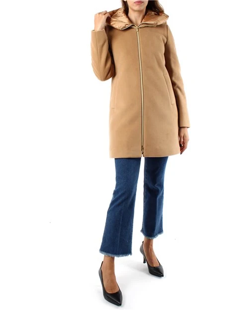 PIUMINO LUNGO IMBOTTITO CON CAPPUCCIO A NAVETTA DONNA BEIGE