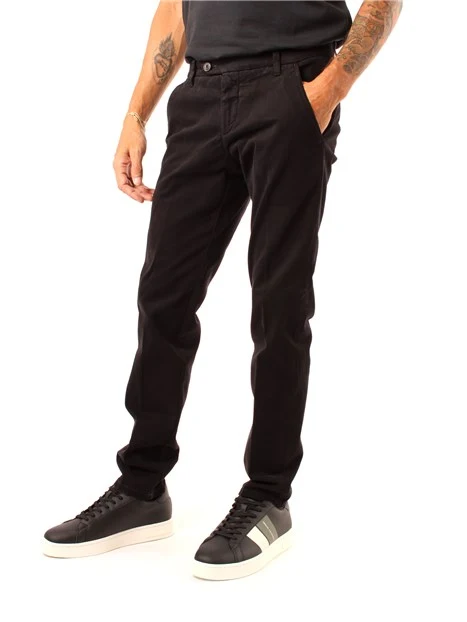 PANTALONI CHINO ADERENTI UOMO NERO