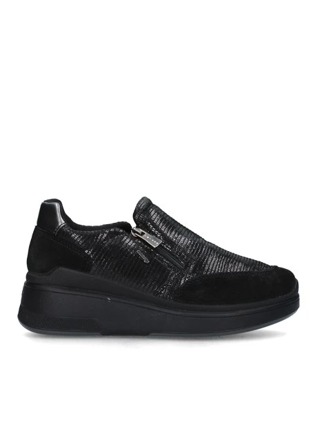 SNEAKERS SLIP ON CON ZEPPA IN PELLE SCAMOSCIATA DONNA NERO