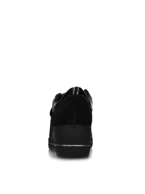 SNEAKERS PLATFORM CON STRAPPI EFFETTO VERNICE DONNA NERO