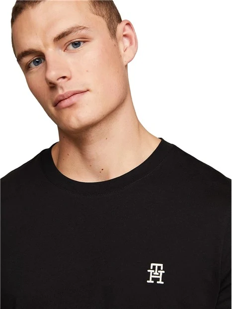 T-SHIRT MANICA CORTA CON LOGO RICAMATO SUL PETTO UOMO NERO